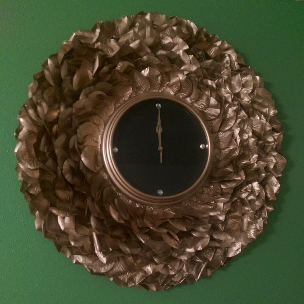 Feather Clock - Picture 2 of 3
